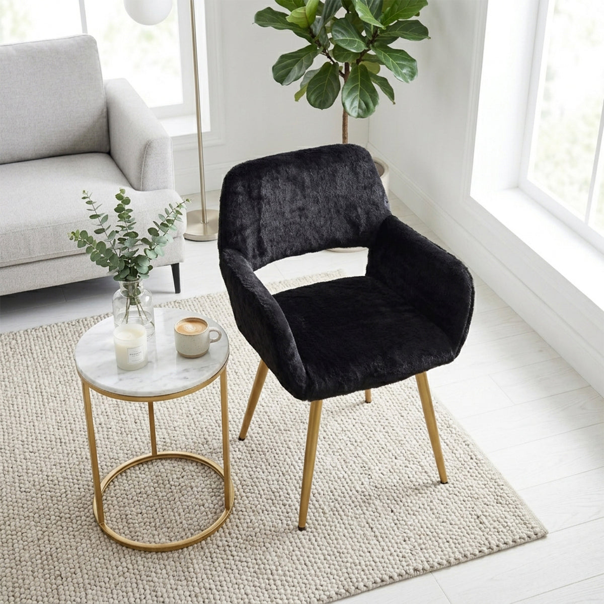 Lot de 2 fauteuils de salle à manger de style scandinave en fausse fourrure noire avec pieds en métal doré