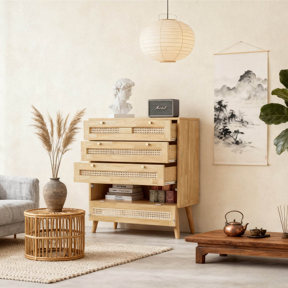 Commode classique à 3 tiroirs, avec dessus de tiroir en rotin, couvercle inférieur rabattable, poignée en métal doré et pieds en bois, offrant un espace de rangement pour le salon et la chambre