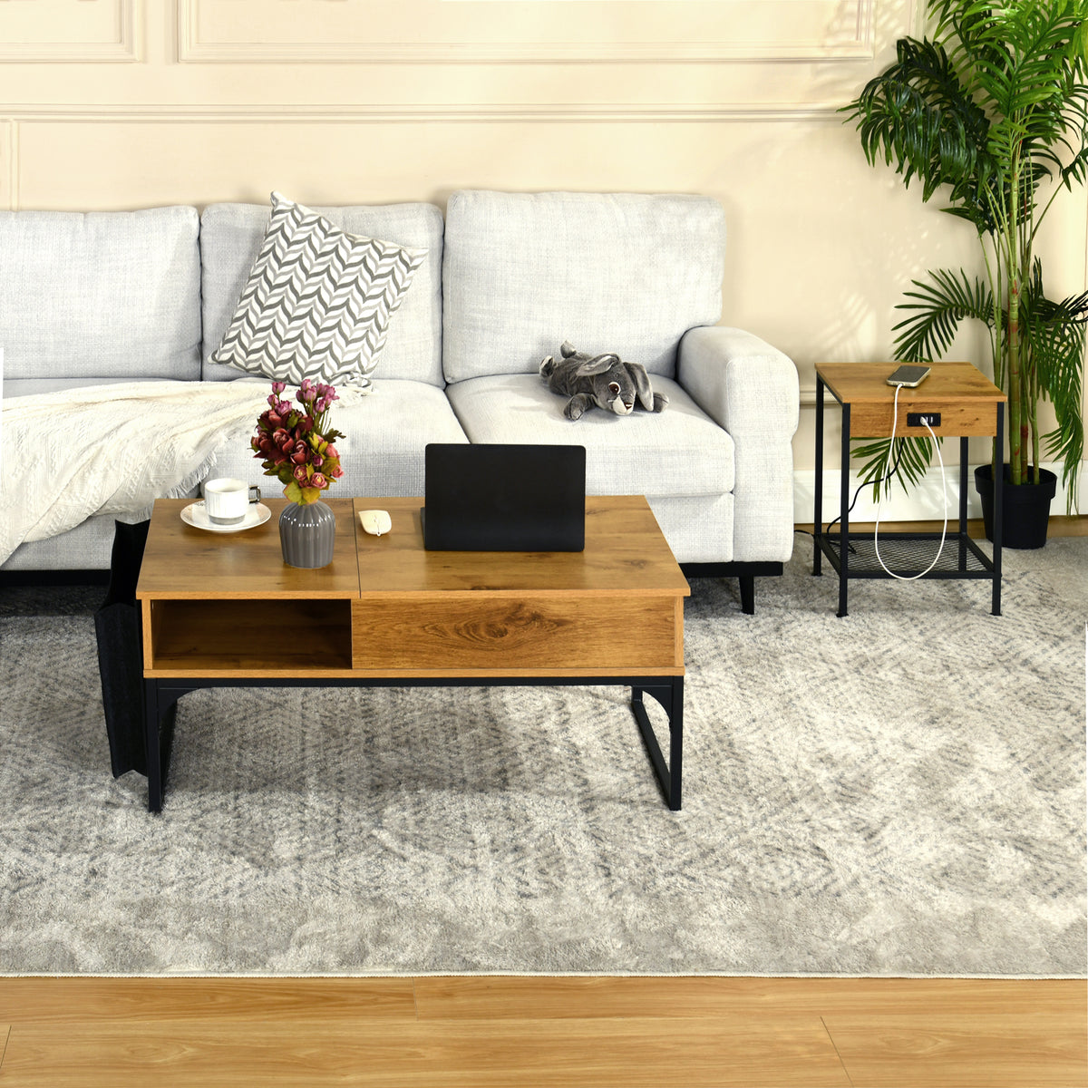Table d'appoint/Bout de canapé design industriel en chêne et métal noir avec double plateau et ports USB intégrés - OAKHAM