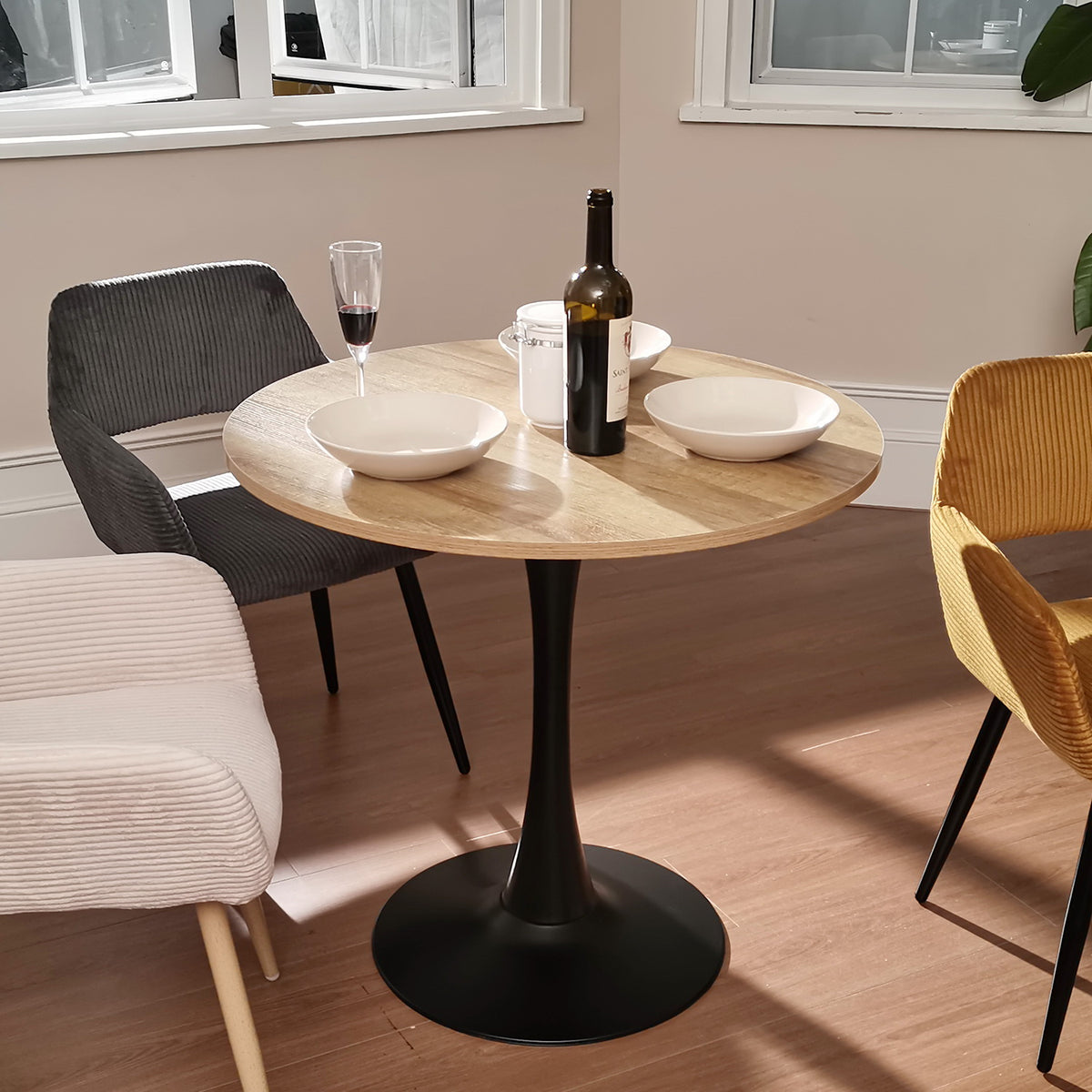 Vintage round dining table 2-4 people in oak and black metal - Clift