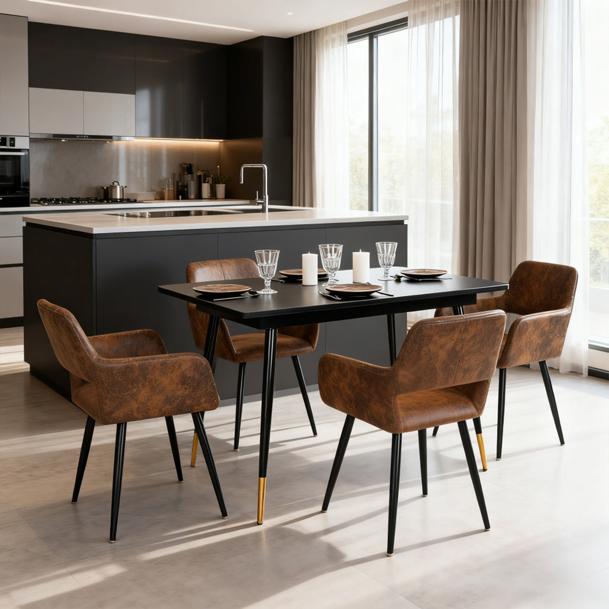Ensemble de salle à manger comprenant une table extensible et 4 chaises avec accoudoirs en suédine marron