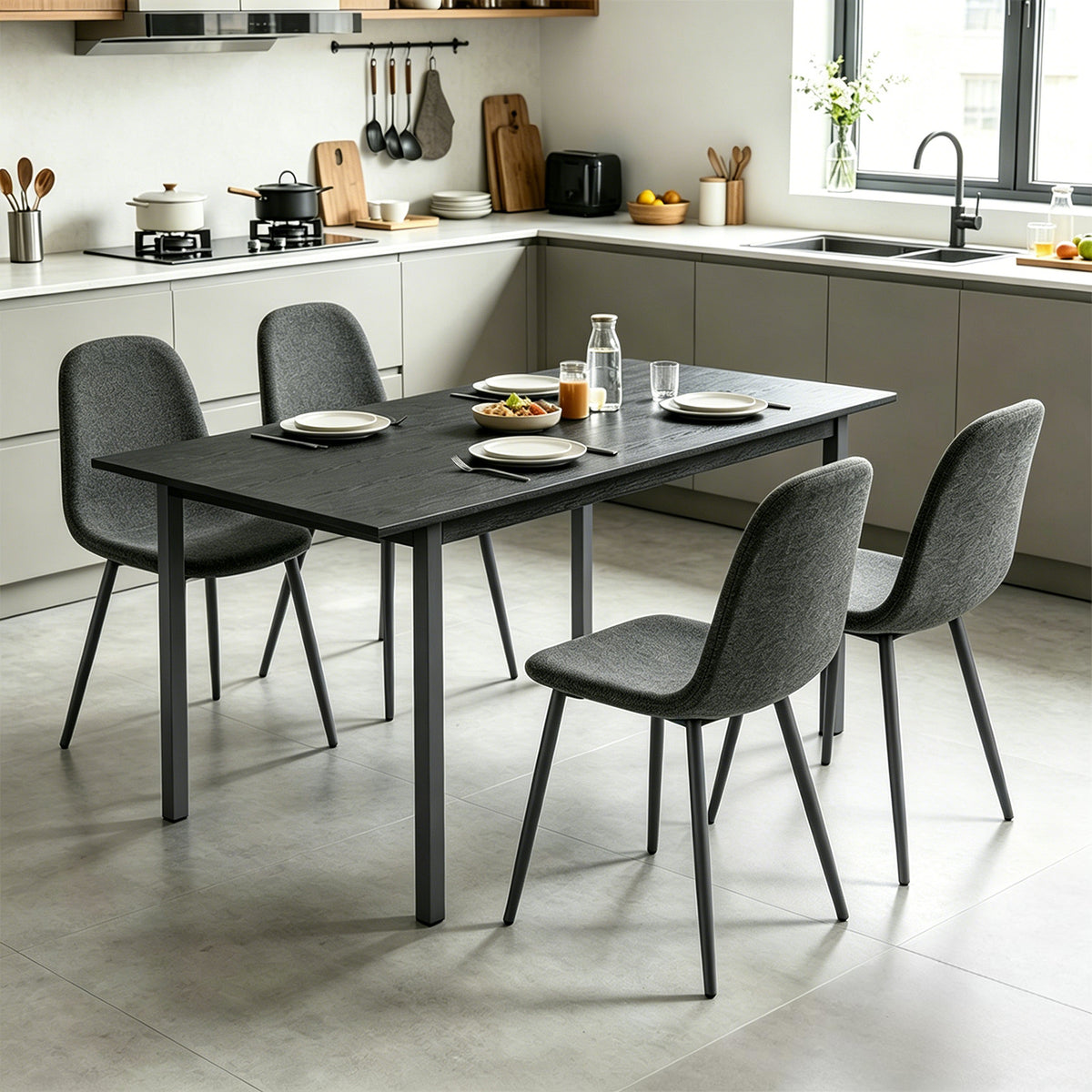 Round Table Table Table Table Timber Ø80 cm with 4 black velvet chairs, modern and comfortable style