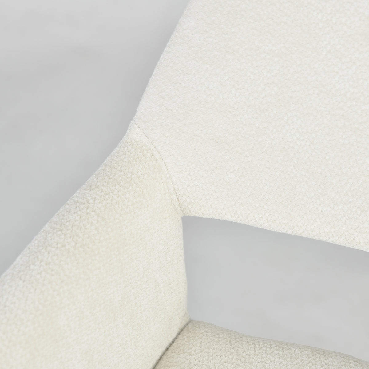Lot de 2 fauteuils de salle à manger scandinaves avec accoudoirs en chenille beige- CROMWELL
