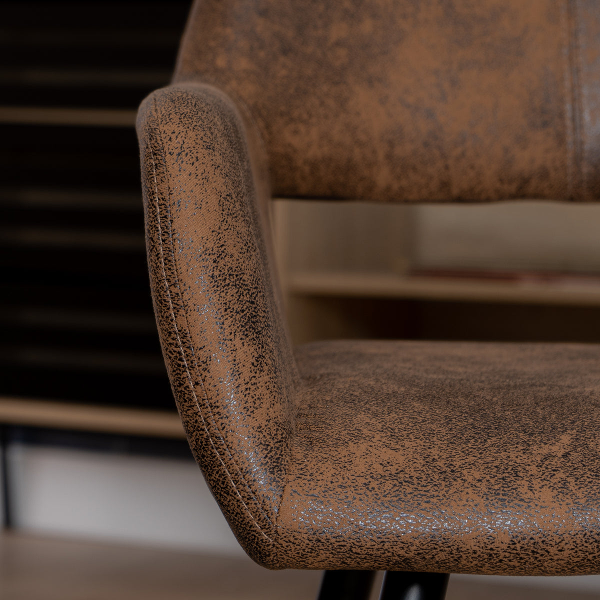 Set of 6 industrial dining chairs with suede armrests - Cromwell